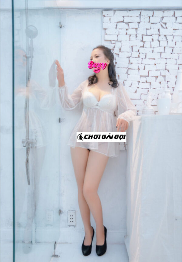 Linh Chi Xinh Gia Sieu Canh Tranh Thoa Man Tinh Duc 10