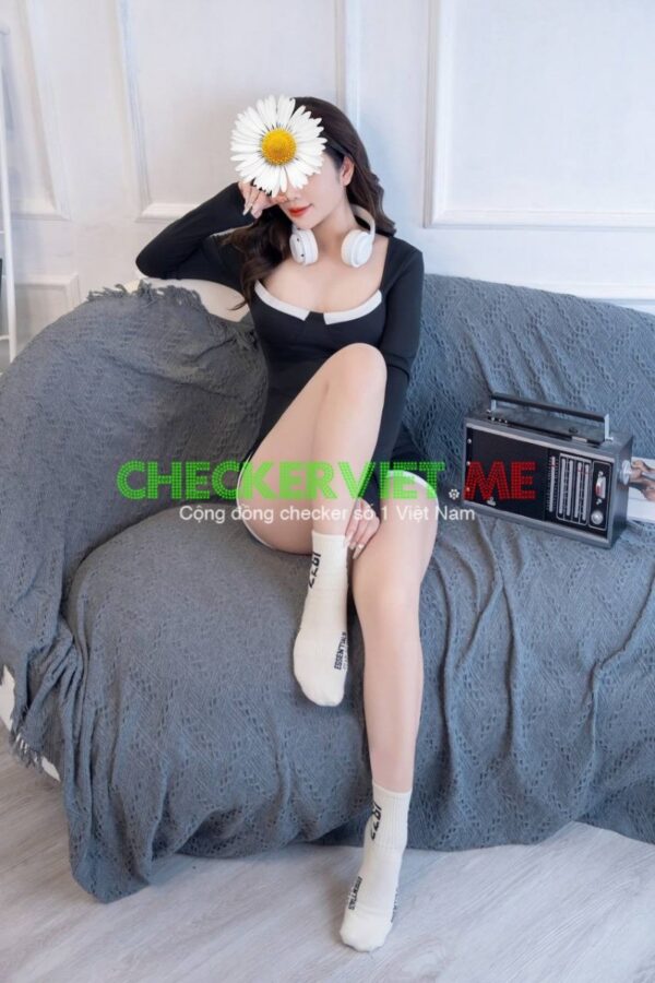 gai goi tra my 9023 em gai 2k4 xinh dam 6